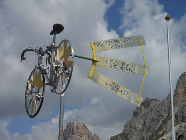 Dolomiti 2 048