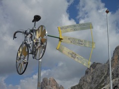 Dolomiti 2 048